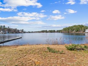10 Beach Rd, Pembroke MA 02359