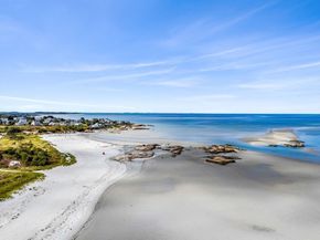 220 Atlantic St, Gloucester MA 01930