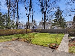 15-17 Church Ct, Ashland MA 01721