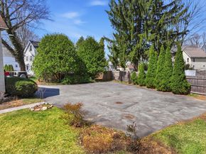 15-17 Church Ct, Ashland MA 01721