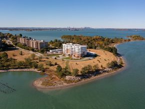 130 Broad Broad Reach 606, Weymouth MA 02191