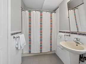 23 Greybirch Rd, Andover MA 01810