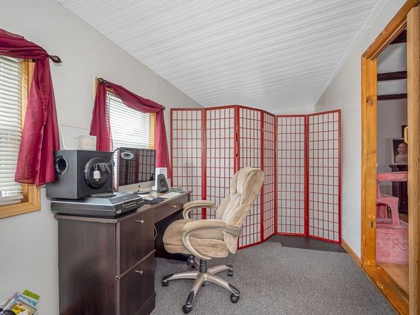 99 Mobile Avenue, Chelmsford MA 01824