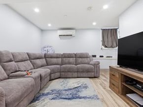 61 Shepton St, Boston MA 02124