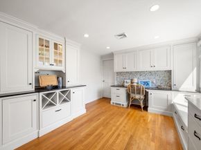 21 French St, Hingham MA 02043