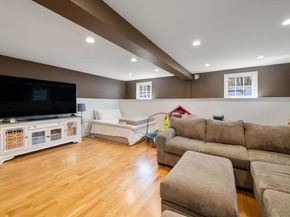 21 French St, Hingham MA 02043