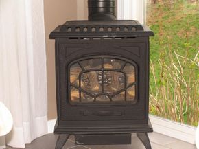 5 Dana Cir, Milford MA 01757