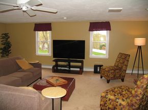 5 Dana Cir, Milford MA 01757