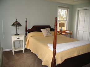 5 Dana Cir, Milford MA 01757