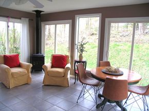 5 Dana Cir, Milford MA 01757