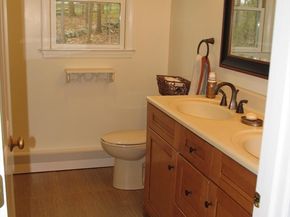 5 Dana Cir, Milford MA 01757