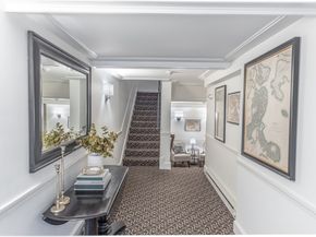 180 Marlborough St 2, Boston MA 02116