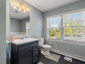 35 Pokanoket Ln, Marshfield MA 02050