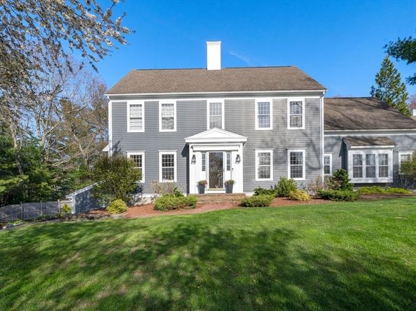 35 Pokanoket Ln, Marshfield MA 02050