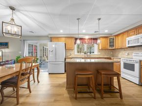 344 Salem St, Lynnfield MA 01904