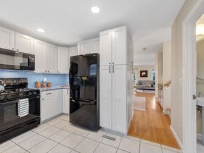 78 Summer St 6, Arlington MA 02474