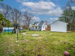 786 E Ashland St, Brockton MA 02302