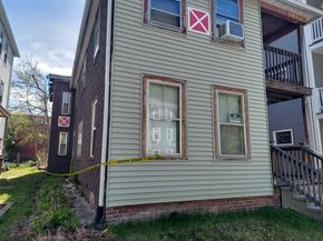 63 Charlotte St, Worcester MA 01610