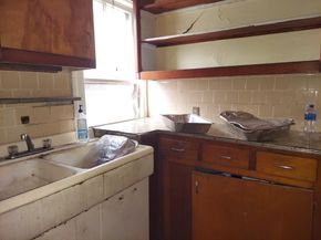63 Charlotte St, Worcester MA 01610