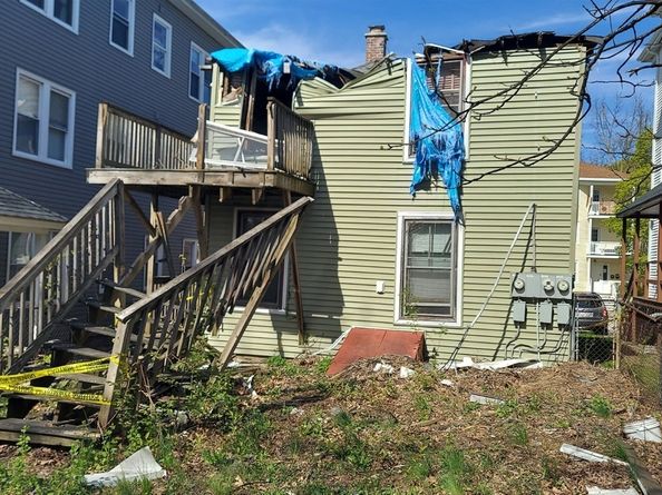 63 Charlotte St, Worcester MA 01610