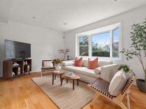 110 Coolidge Hill Rd 2, Watertown MA 02472