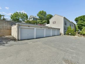 110 Coolidge Hill Rd 2, Watertown MA 02472