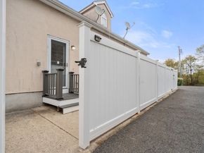 110 Coolidge Hill Rd 2, Watertown MA 02472