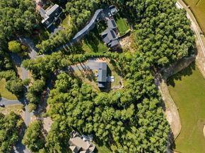 17 Pond Edge Trl, Wareham MA 02571