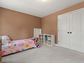 17 Pond Edge Trl, Wareham MA 02571