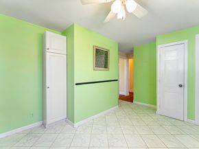 33 Hapgood Rd, Worcester MA 01605