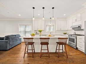 20 Dalby St 20, Newton MA 02458