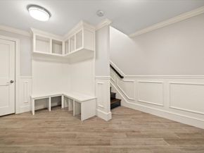 20 Dalby St 20, Newton MA 02458