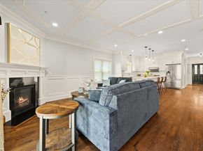 20 Dalby St 20, Newton MA 02458