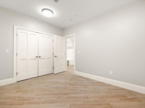 20 Dalby St 20, Newton MA 02458