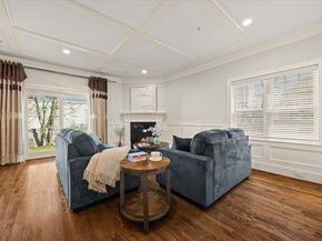 20 Dalby St 20, Newton MA 02458