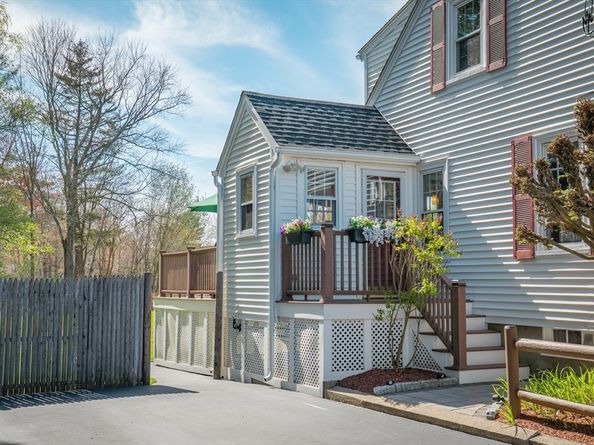 6 North Street, Wilmington MA 01887