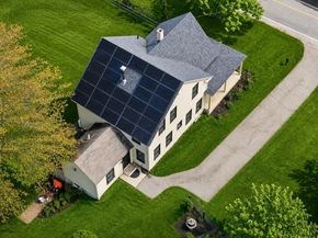 25 Warfield St, Hopedale MA 01747