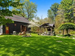 25 Warfield St, Hopedale MA 01747