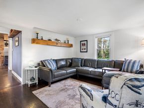 25 Warfield St, Hopedale MA 01747