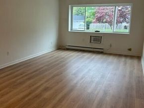 137 Winthrop St 12A, Framingham MA 01702