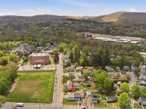48-50 Hall, Leominster MA 01453
