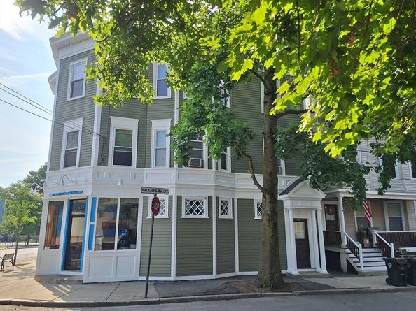 293 Cypress St, Brookline MA 02445