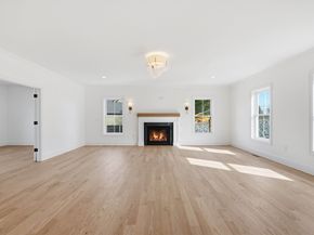 16 Couture Way, Middleton MA 01949