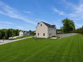 16 Couture Way, Middleton MA 01949