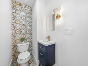 284 Webster St, Newton MA 02466