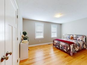 287 Wareham, Middleboro MA 02346