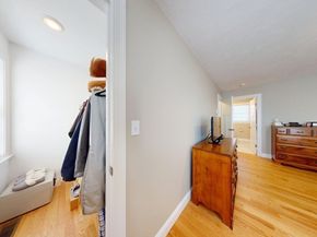 287 Wareham, Middleboro MA 02346