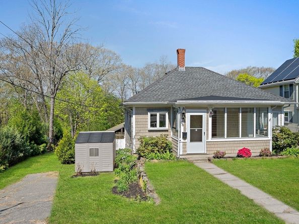 86 Prospect St, Canton MA 02021