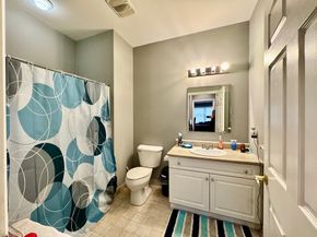 8 Walnut St 408, Peabody MA 01960