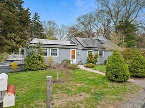 13 Atwood St, Kingston MA 02364